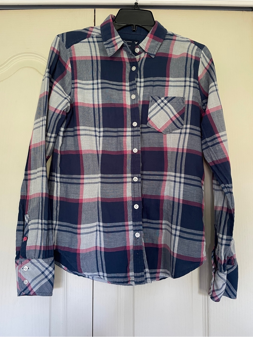 American Eagle Outfitters Navy, Pink & White Plaid Button-Down Shirt Vintage Y2K